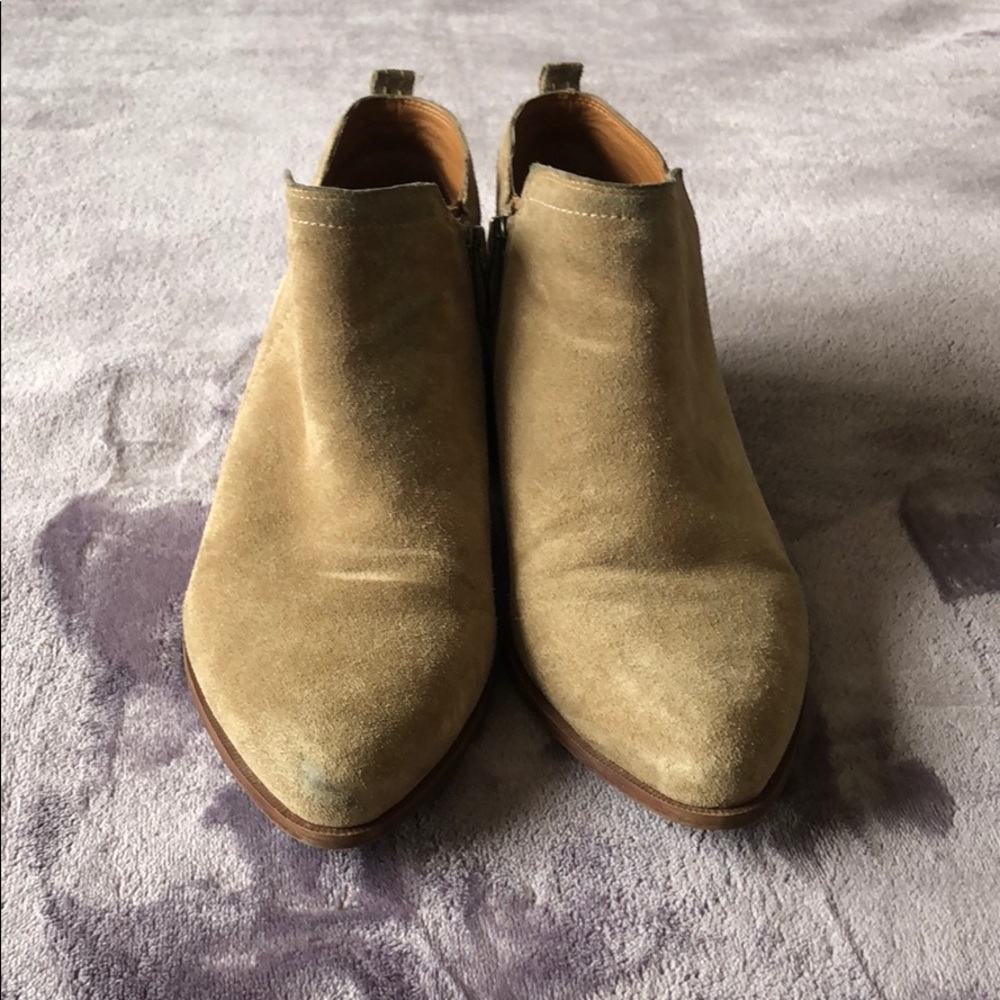 Suede tan booties